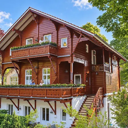 Ostseepark Captain's Haus 1 3 * 제바트헤링스도르프